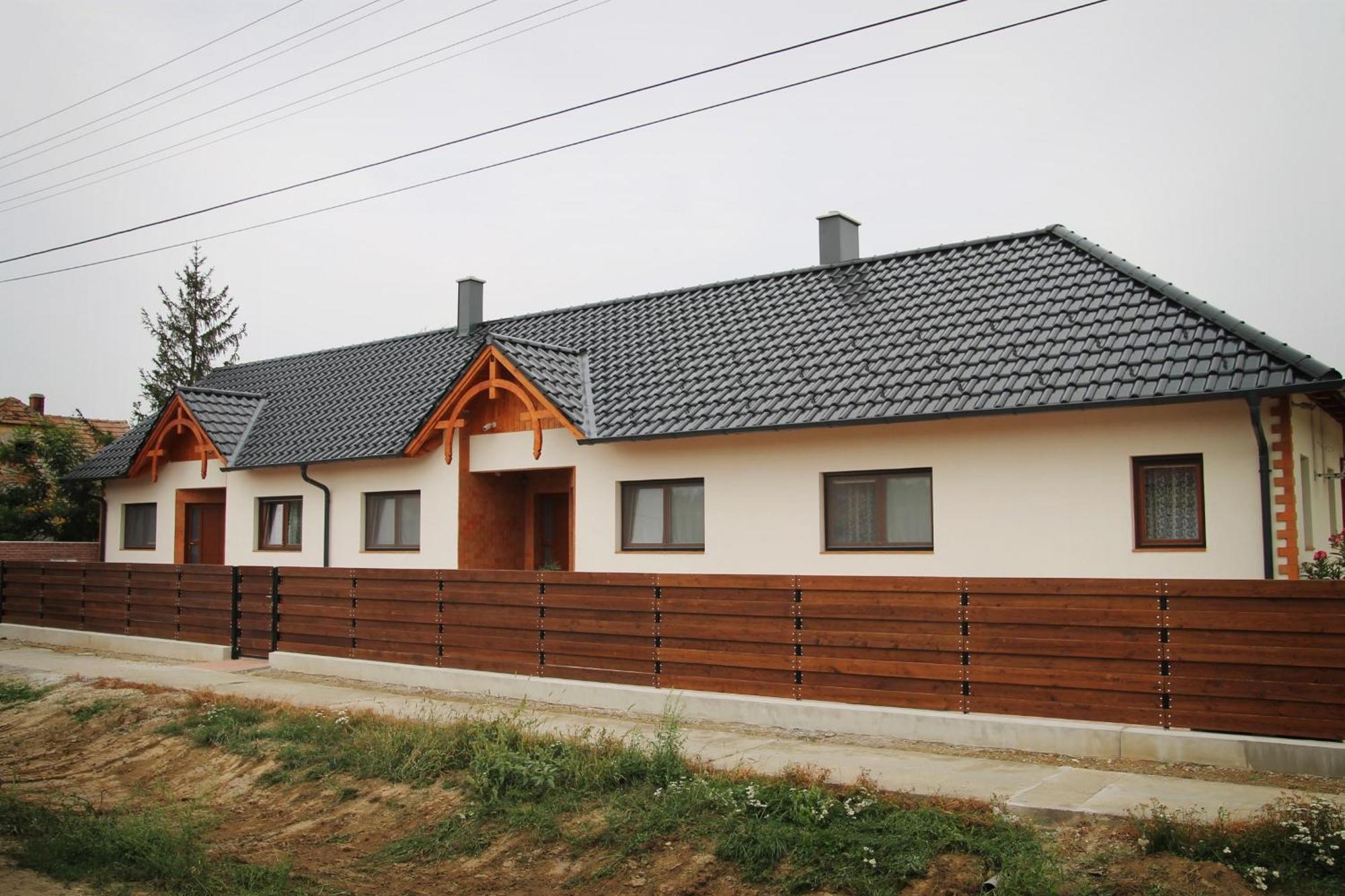 Hansag Vendeghaz Kapuvar Exterior photo
